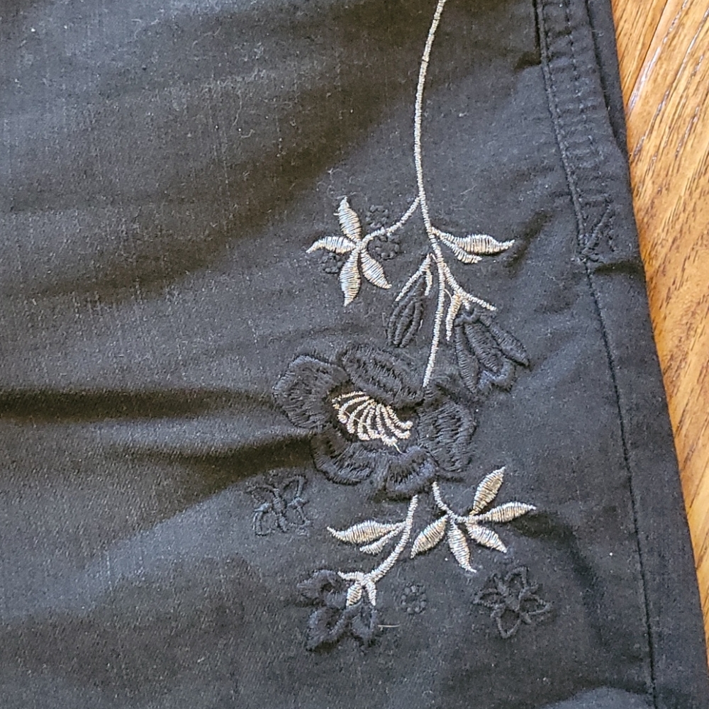 Diana black embroidered skinny jeans brand new - Picture 3 of 7